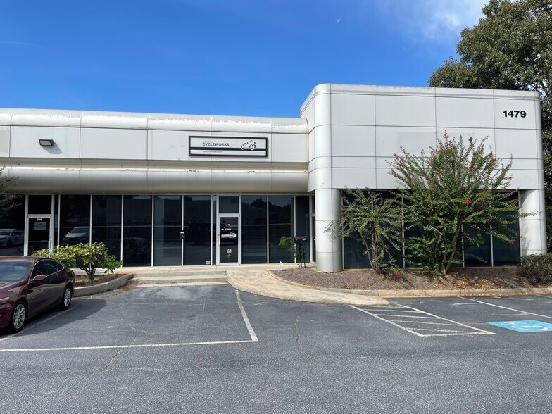 1479 Parker Rd SE, Conyers, GA à louer - Photo du bâtiment - Image 2 de 7