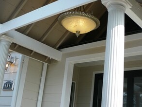 161 SE Barrington Dr, Oak Harbor, WA for lease Interior Photo- Image 2 of 6