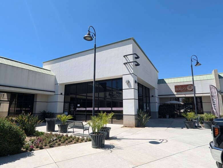 3015 Calloway Dr, Bakersfield, CA for lease - Building Photo - Image 1 of 14