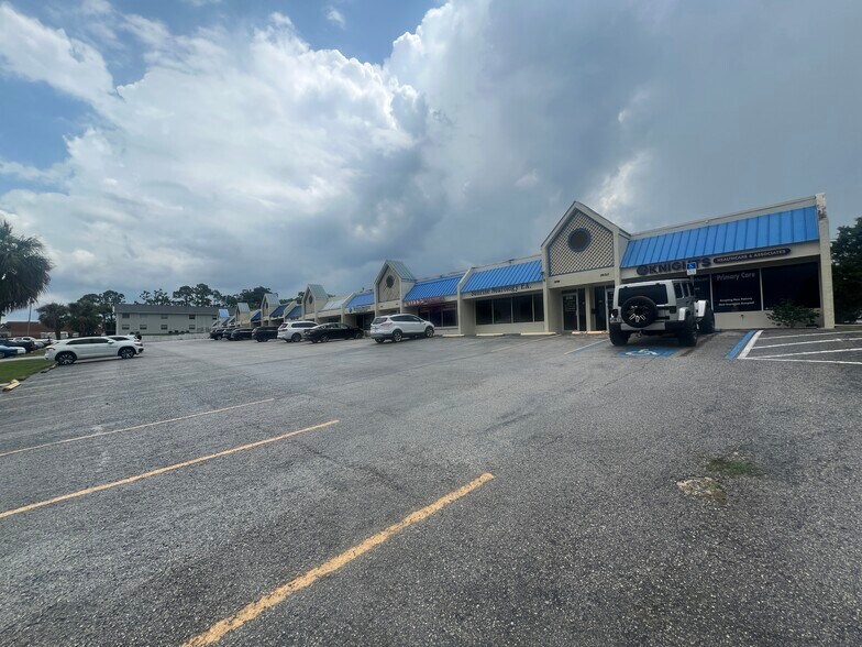 38184 Medical Center Ave, Zephyrhills, FL à louer - Photo du bâtiment - Image 2 de 13