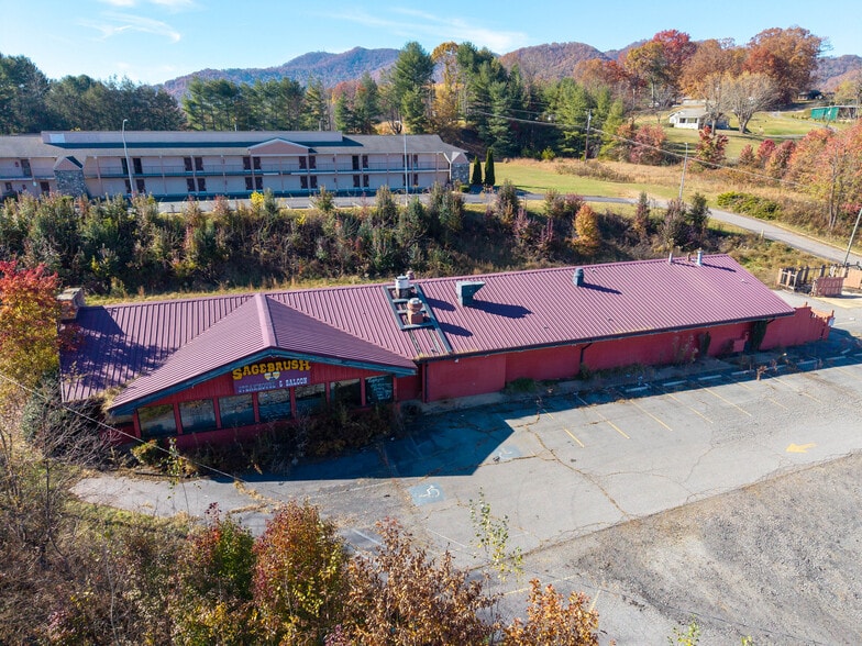 1941 Champion Dr, Canton, NC for lease - Building Photo - Image 2 of 21