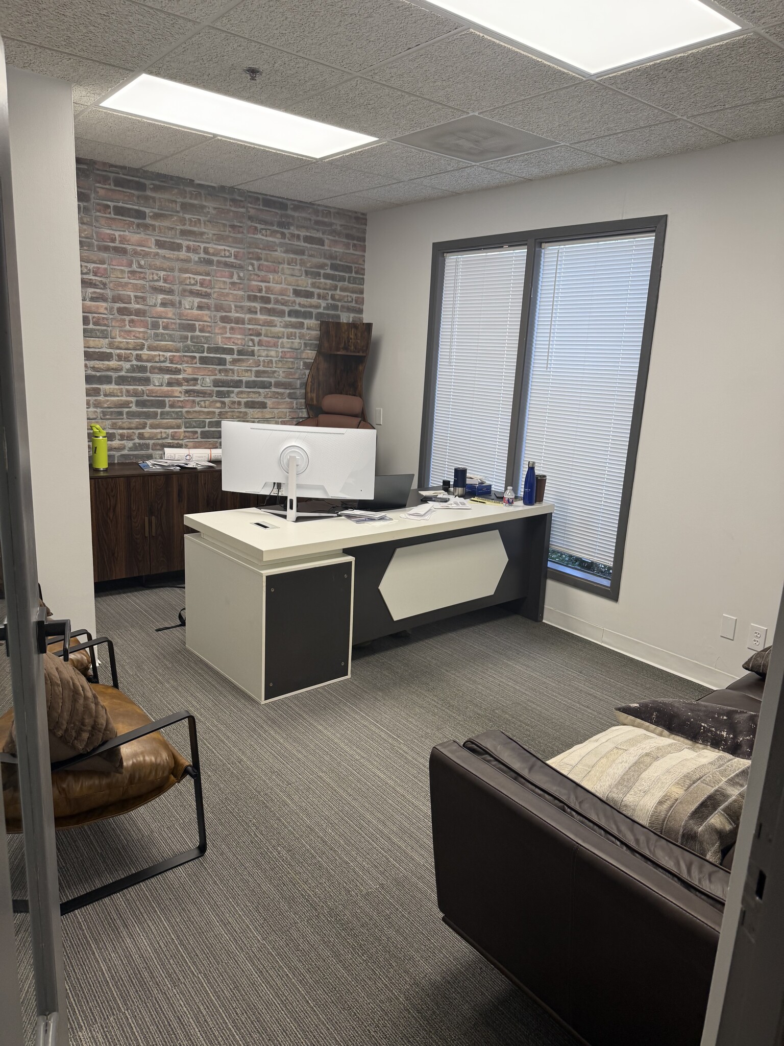 3823 Roswell Rd, Marietta, GA for lease Building Photo- Image 1 of 1