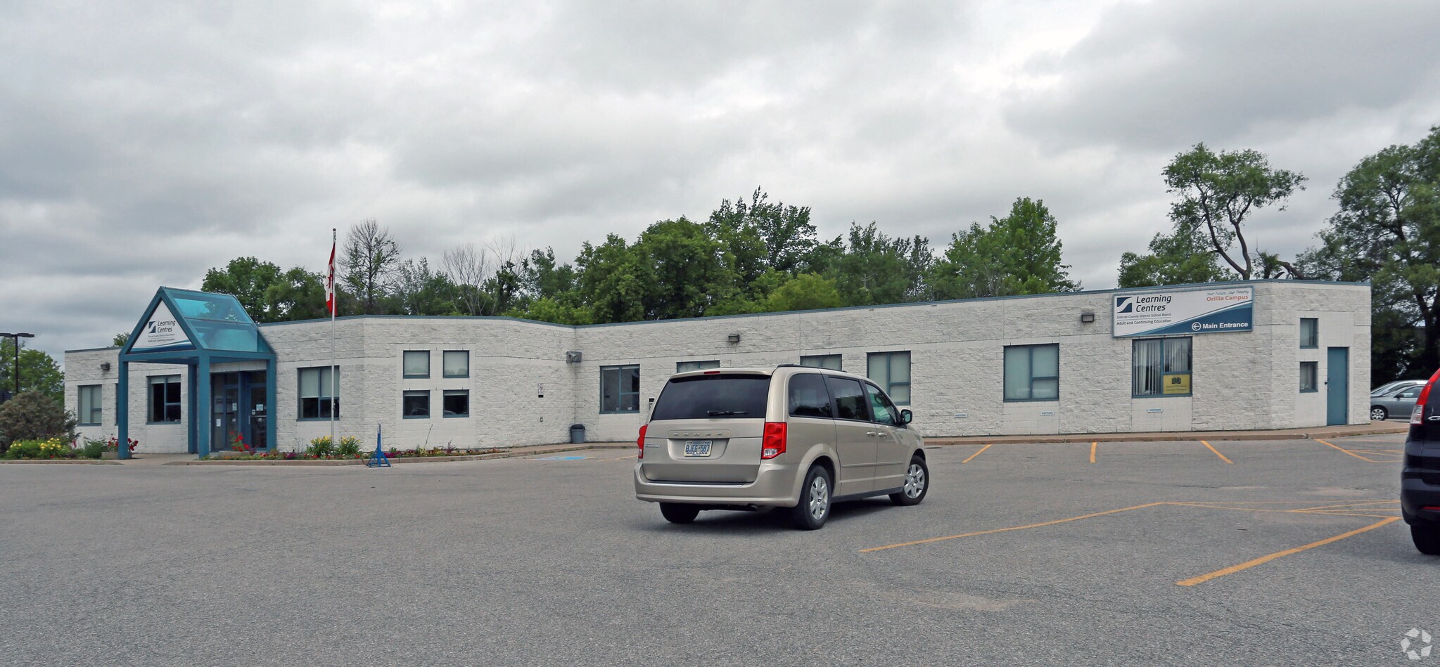 575 West St S, Orillia, ON for sale Primary Photo- Image 1 of 1