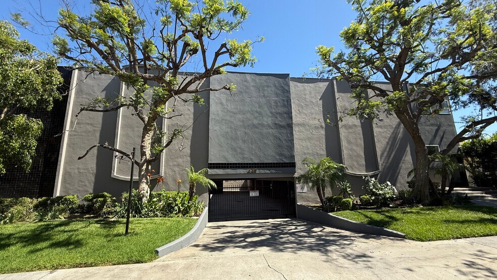 447 W Elk Ave, Glendale, CA à vendre - Photo du bâtiment - Image 2 de 7