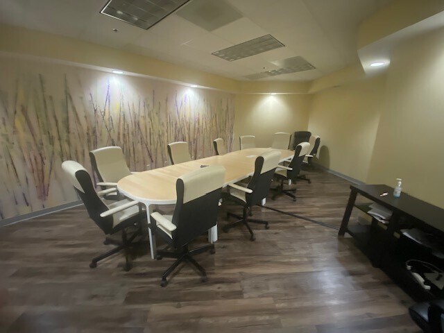 5908 Breckenridge Pky, Tampa, FL à vendre - Photo intérieure - Image 3 de 13