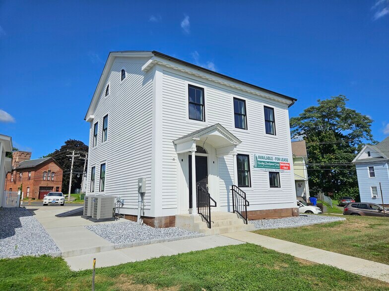 133 S Main St, Middletown, CT à louer - Photo du bâtiment - Image 2 de 2