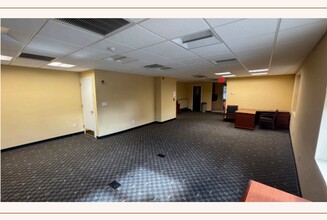 41-11 Bell Blvd, Bayside, NY for lease Interior Photo- Image 2 of 2