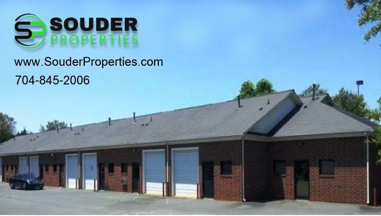 8037 Fairview Rd, Mint Hill, NC à louer - Photo du bâtiment - Image 1 de 3