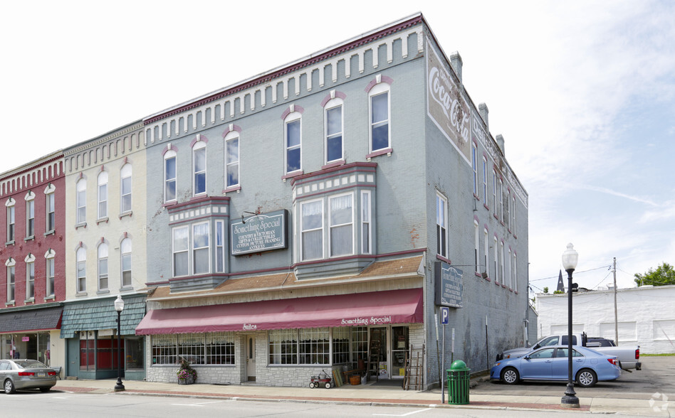 115-117 N Center St, Corry, PA à vendre - Photo principale - Image 1 de 1