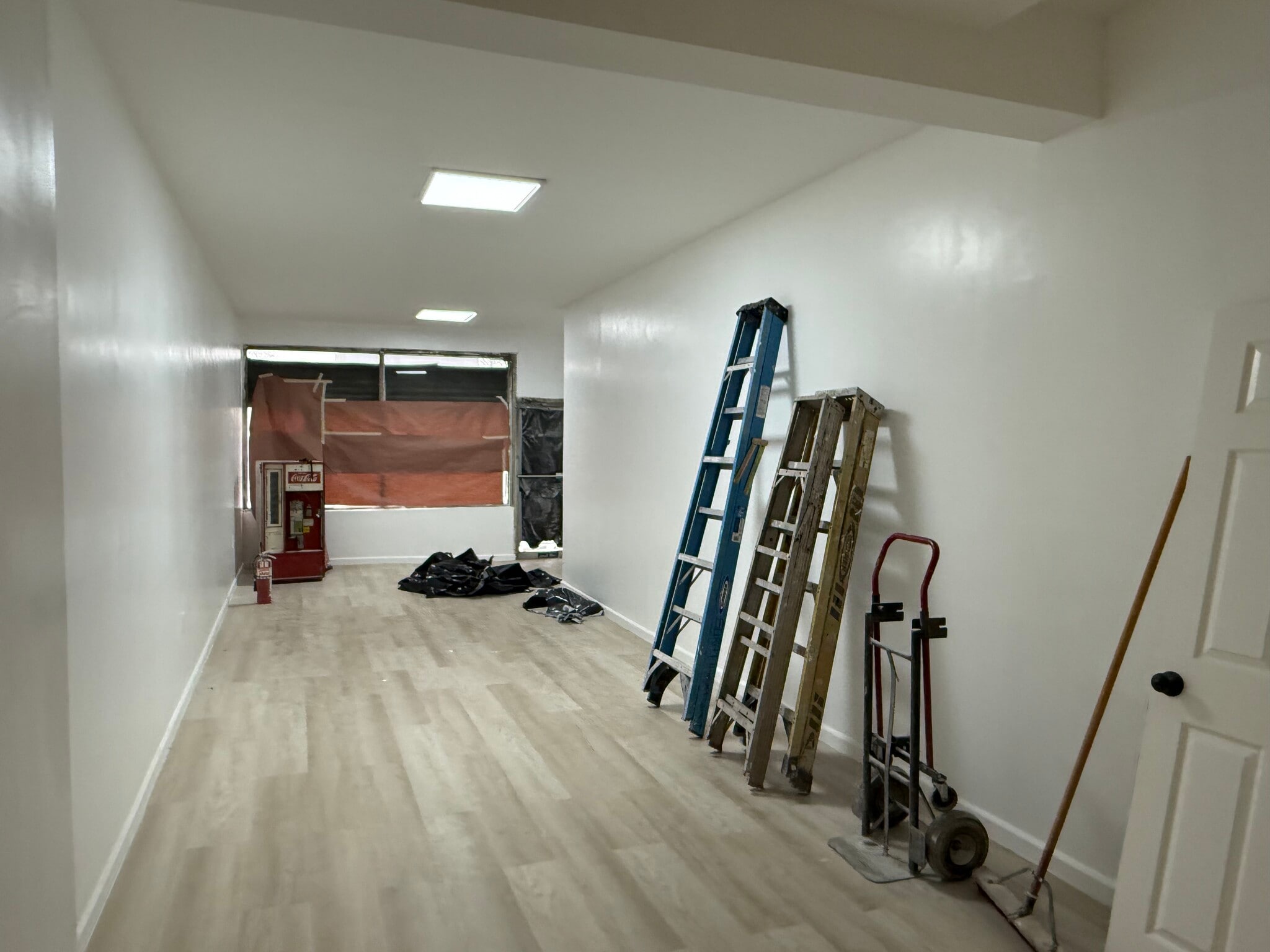 11462 Merrick Blvd, Jamaica, NY for lease Primary Photo- Image 1 of 5