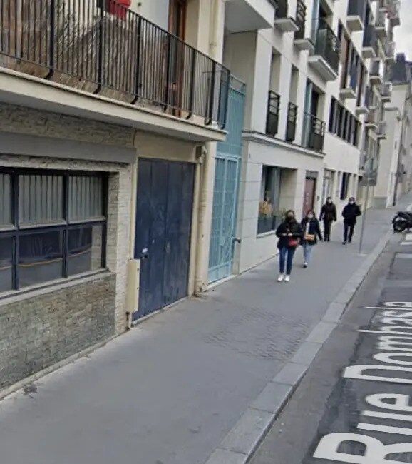Retail in Paris for lease Building Photo- Image 1 of 3