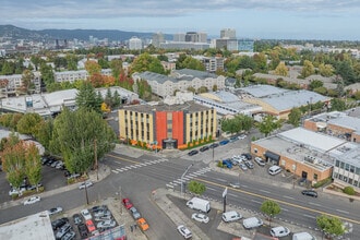 1785 NE Sandy Blvd, Portland, OR - AERIAL  map view