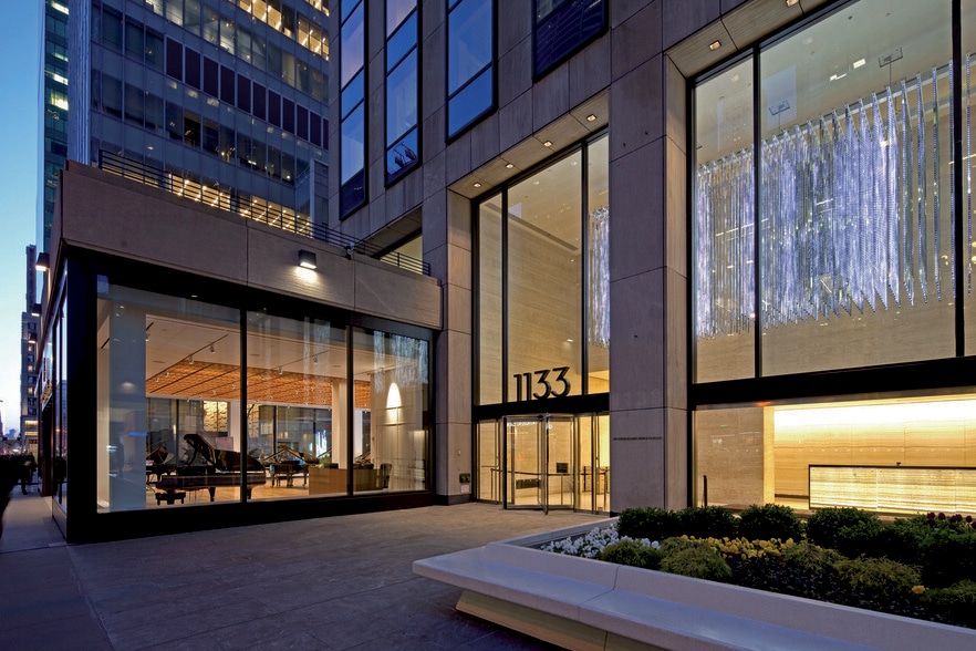 1133 Avenue of the Americas, New York, NY for lease - Building Photo - Image 2 of 12