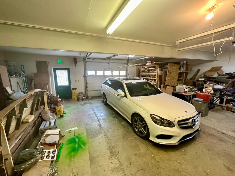 123 Belle River Rd, Marine City, MI for sale - Interior Photo - Image 3 of 7