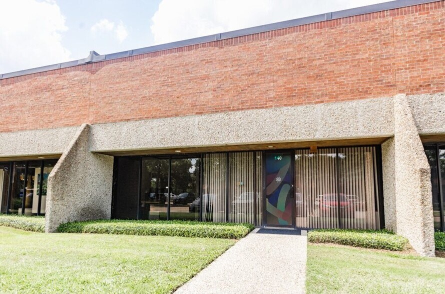 6925 Portwest Dr, Houston, TX for lease - Building Photo - Image 3 of 12