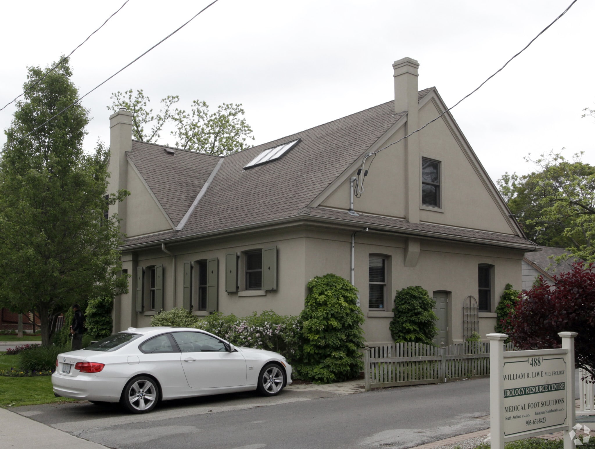1445 Ontario St, Burlington, ON for lease Primary Photo- Image 1 of 8