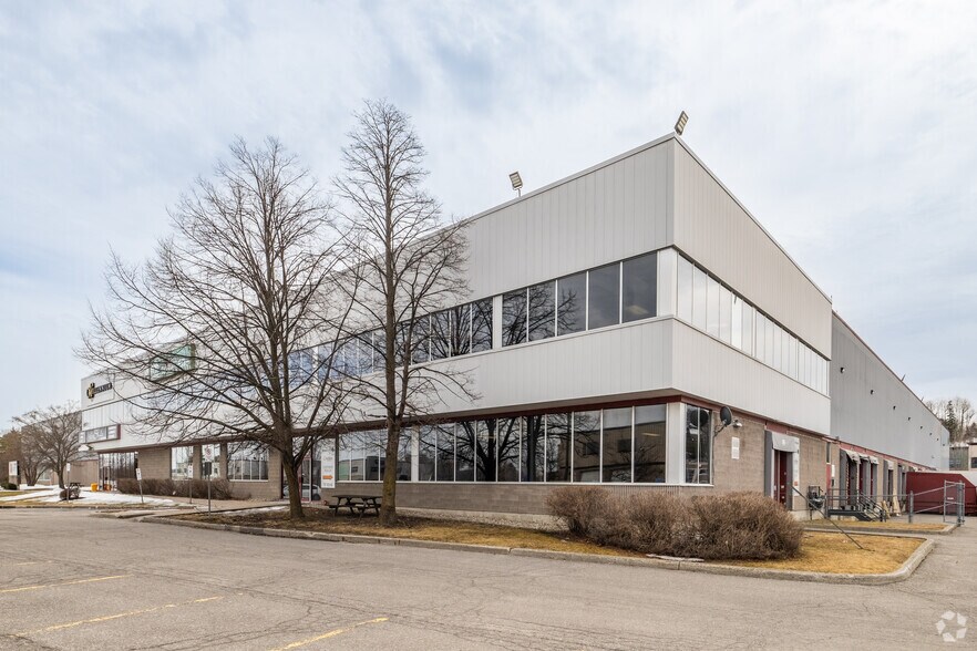1680 Vimont Ct, Ottawa, ON à louer - Photo du bâtiment - Image 1 de 4