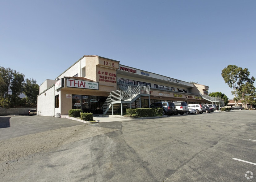 1365-1411 S Diamond Bar Blvd, Diamond Bar, CA for lease - Building Photo - Image 1 of 9