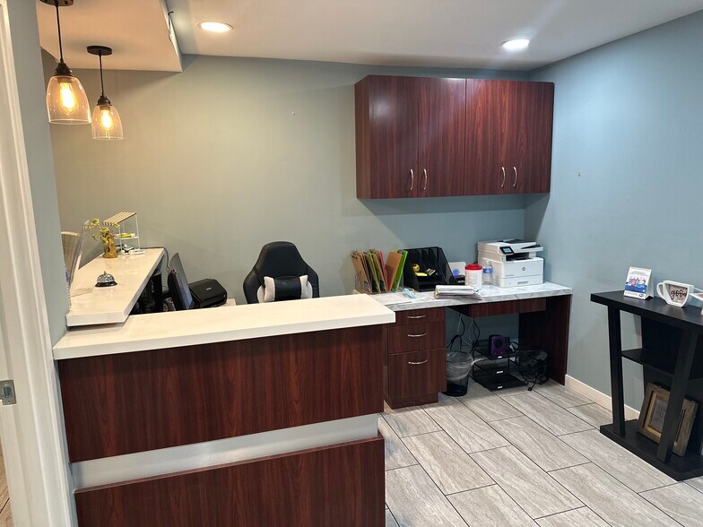 3061 Wabash Ave, Los Angeles, CA à louer - Photo du bâtiment - Image 3 de 11