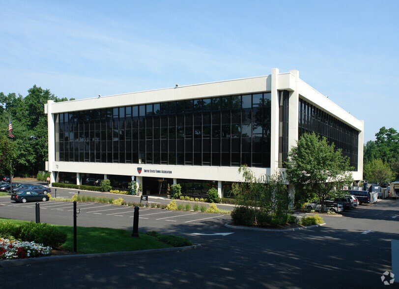 70 W Red Oak Ln, West Harrison, NY for lease - Building Photo - Image 1 of 2