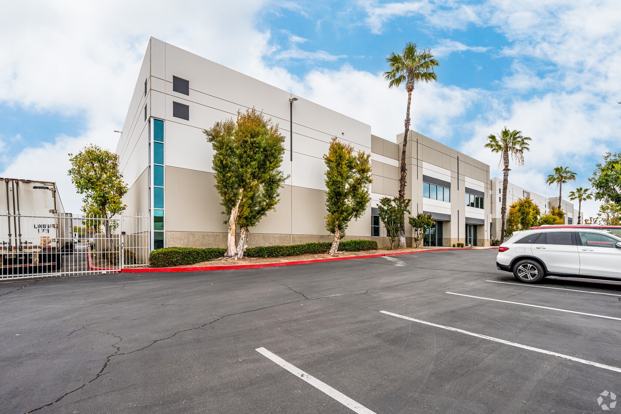 4051 Santa Ana St, Ontario, CA for lease Primary Photo- Image 1 of 9