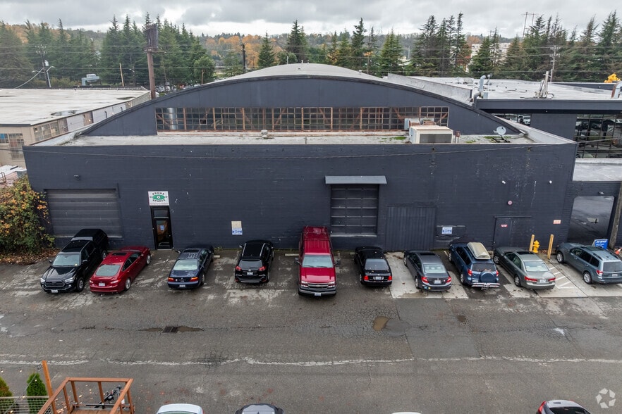 4634-4636 E Marginal Way S, Seattle, WA à vendre - Photo du bâtiment - Image 2 de 17