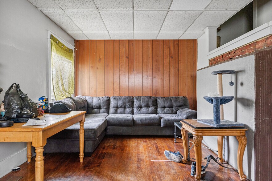42 Jackson Ave, Endicott, NY à vendre - Photo du bâtiment - Image 2 de 14