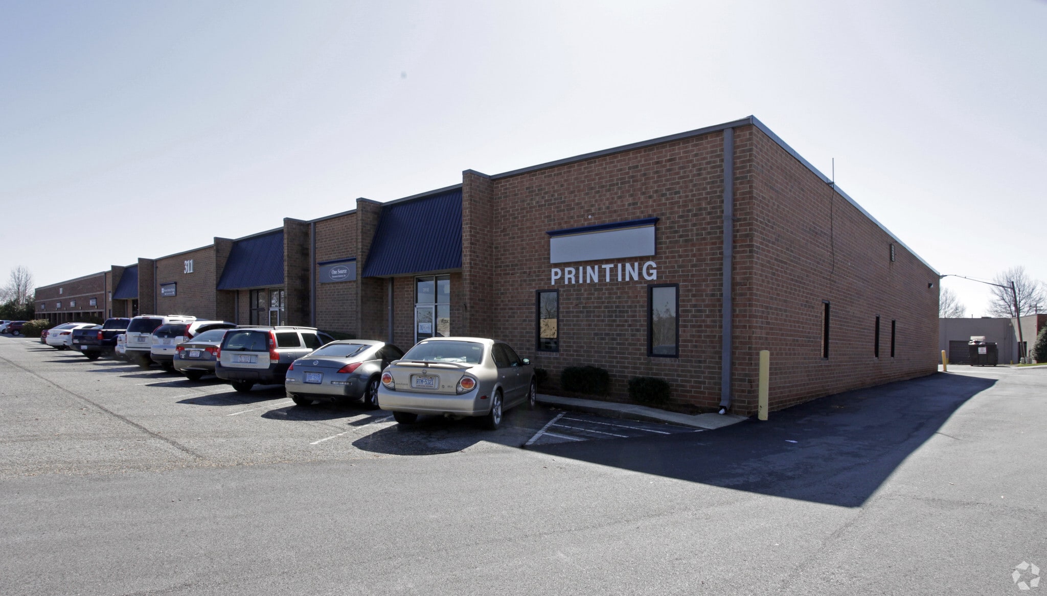 311 Pomona Dr, Greensboro, NC for lease Primary Photo- Image 1 of 5