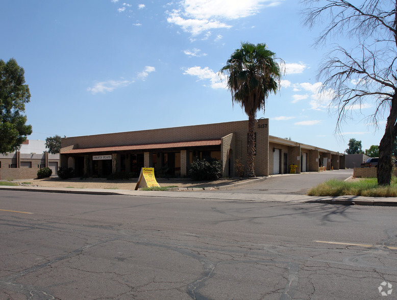 3137 W Virginia Ave, Phoenix, AZ à louer - Photo du bâtiment - Image 3 de 17