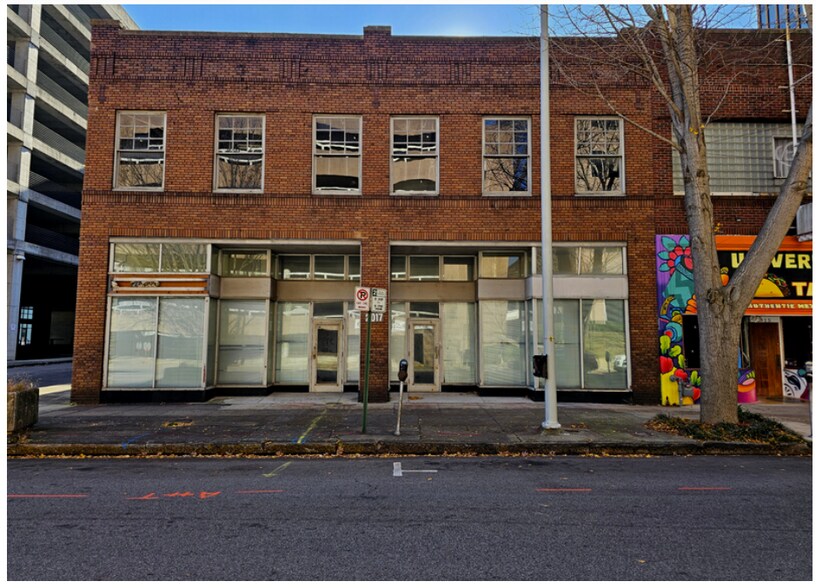 2017 5th Ave N, Birmingham, AL à vendre - Photo du bâtiment - Image 1 de 8