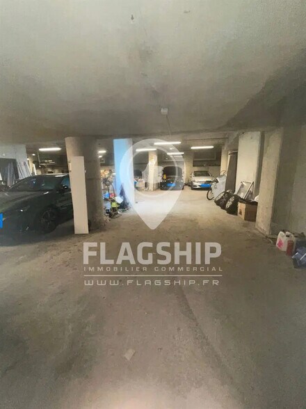 Commerce de détail dans Bourg-la-Reine à vendre - Photo du bâtiment - Image 2 de 3