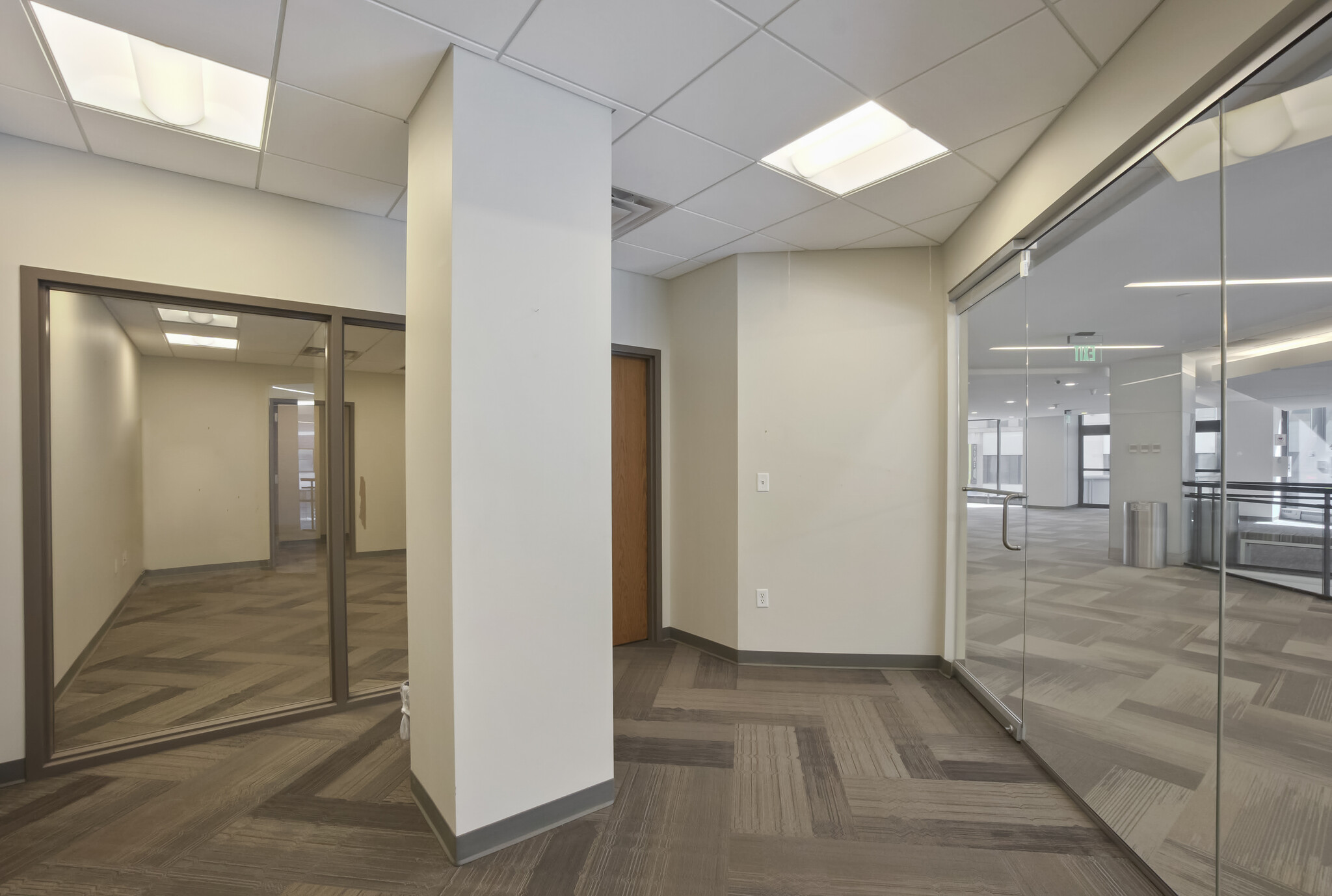 330 2nd Ave S, Minneapolis, MN for lease Interior Photo- Image 1 of 12