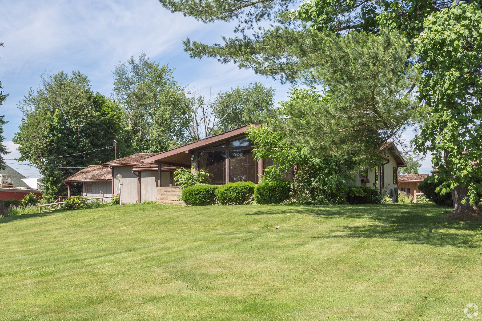 1034 Ghent Rd, Akron, OH for sale Primary Photo- Image 1 of 3