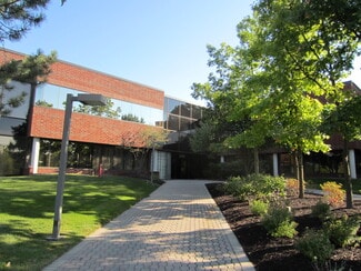 Plus de détails pour 345 Woodcliff Dr, Fairport, NY - Bureau à louer