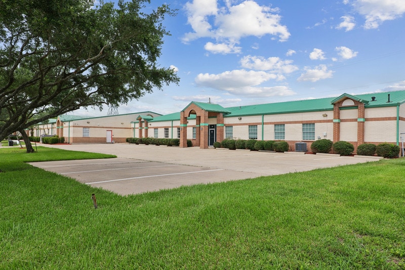 451 Landing Blvd, League City, TX for sale - Building Photo - Image 1 of 13