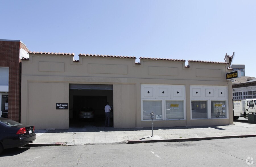 2400 Webster St, Oakland, CA à louer - Photo du bâtiment - Image 3 de 7