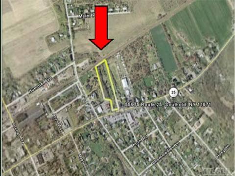 55975 Route 25, Southold, NY à vendre - Photo du bâtiment - Image 2 de 4