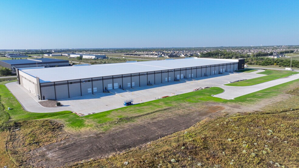 NEC of 53rd St & N Webb rd, Bel Aire, KS à louer - Photo du bâtiment - Image 3 de 8