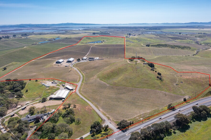 5933 Haire Ln, Napa, CA à vendre - Photo du bâtiment - Image 1 de 17