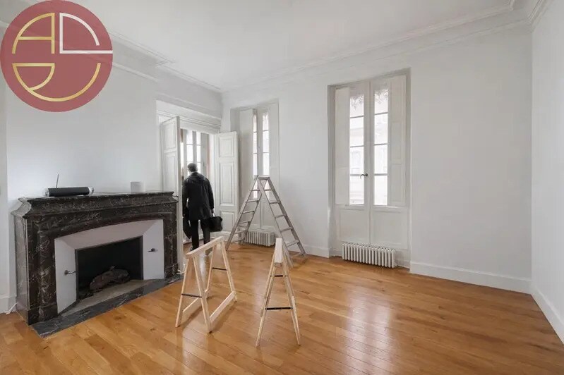 Office in Toulouse for lease - Interior Photo - Image 2 of 5