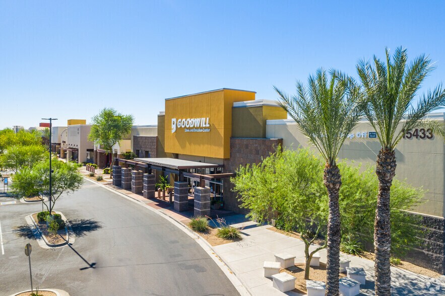 15277-15433 W McDowell Rd, Goodyear, AZ à louer - Photo du bâtiment - Image 1 de 15