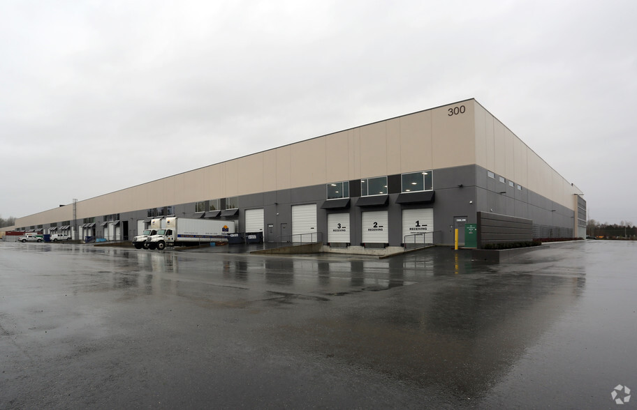 19100 Airport Way, Pitt Meadows, BC for lease - Building Photo - Image 2 of 13