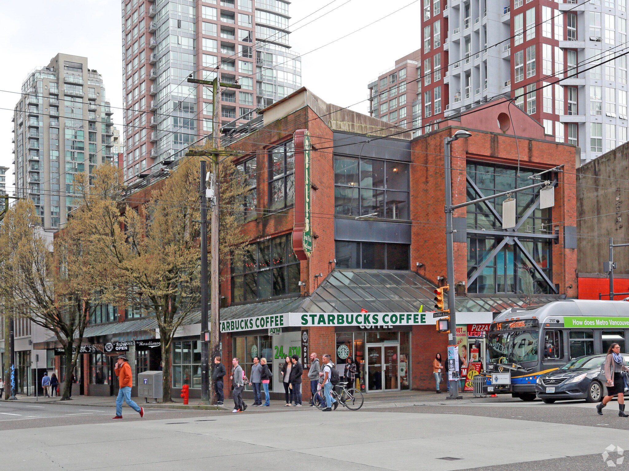 670 Smithe St, Vancouver, BC à vendre Photo principale- Image 1 de 1