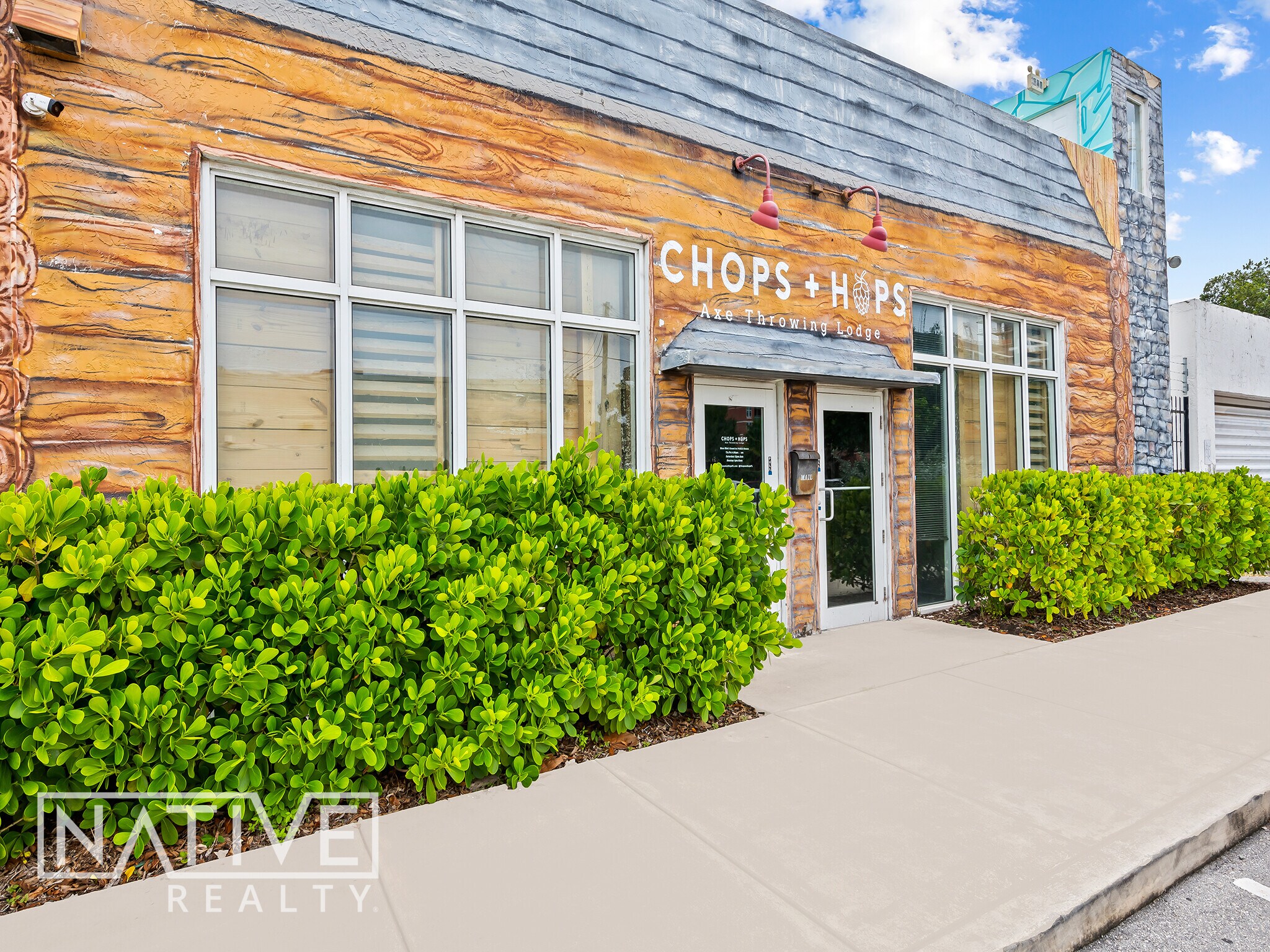 702-706 NE 1st Ave, Fort Lauderdale, FL for lease Building Photo- Image 1 of 35