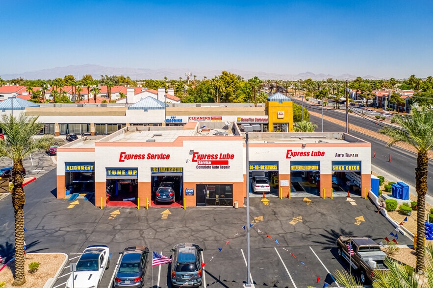 2825 S Nellis Blvd, Las Vegas, NV for sale - Building Photo - Image 3 of 6