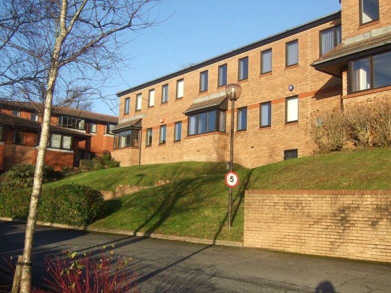 Budshead Rd, Plymouth à louer - Photo du bâtiment - Image 2 de 3