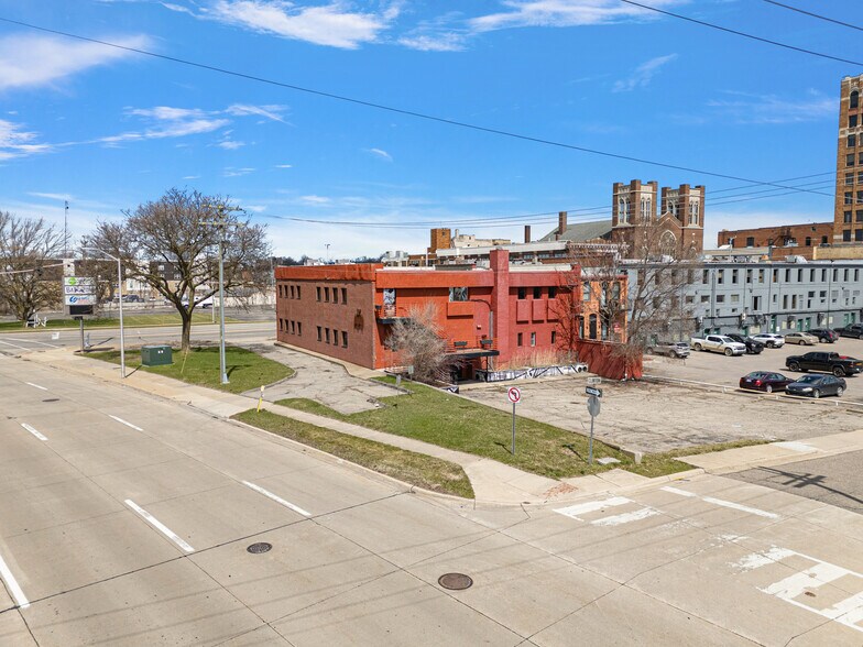 71-75 W Huron St, Pontiac, MI à vendre - Photo du bâtiment - Image 3 de 16