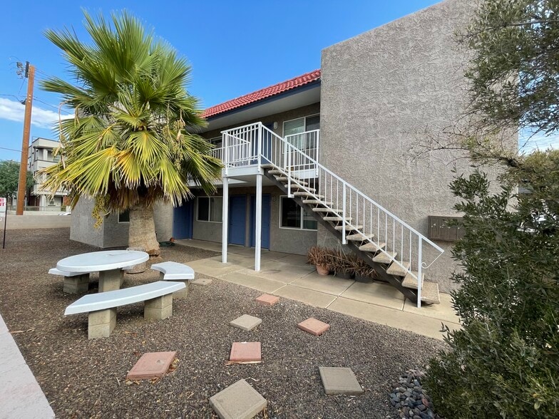 1001 N 9th St, Phoenix, AZ à vendre - Photo du bâtiment - Image 2 de 14