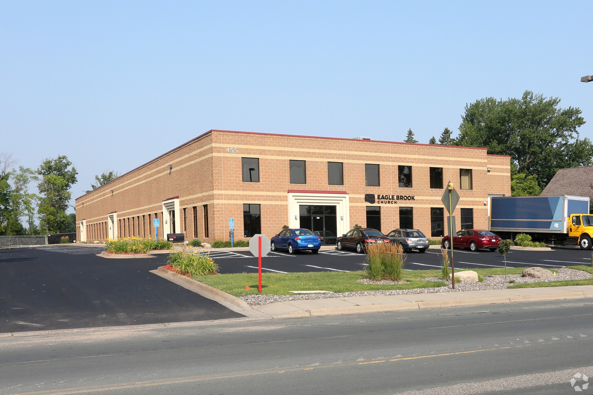 455 Willow Dr N, Long Lake, MN à louer Photo principale- Image 1 de 3