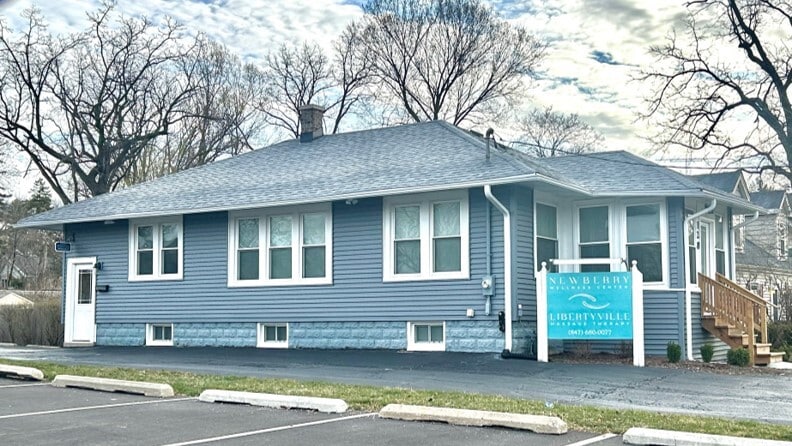 128 Newberry Ave, Libertyville, IL for lease - Building Photo - Image 1 of 3